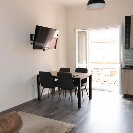 Ichnos House Guest house Oristano
